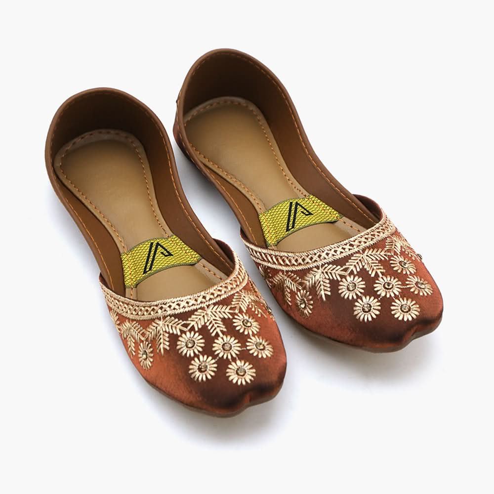 Women's Khussa
