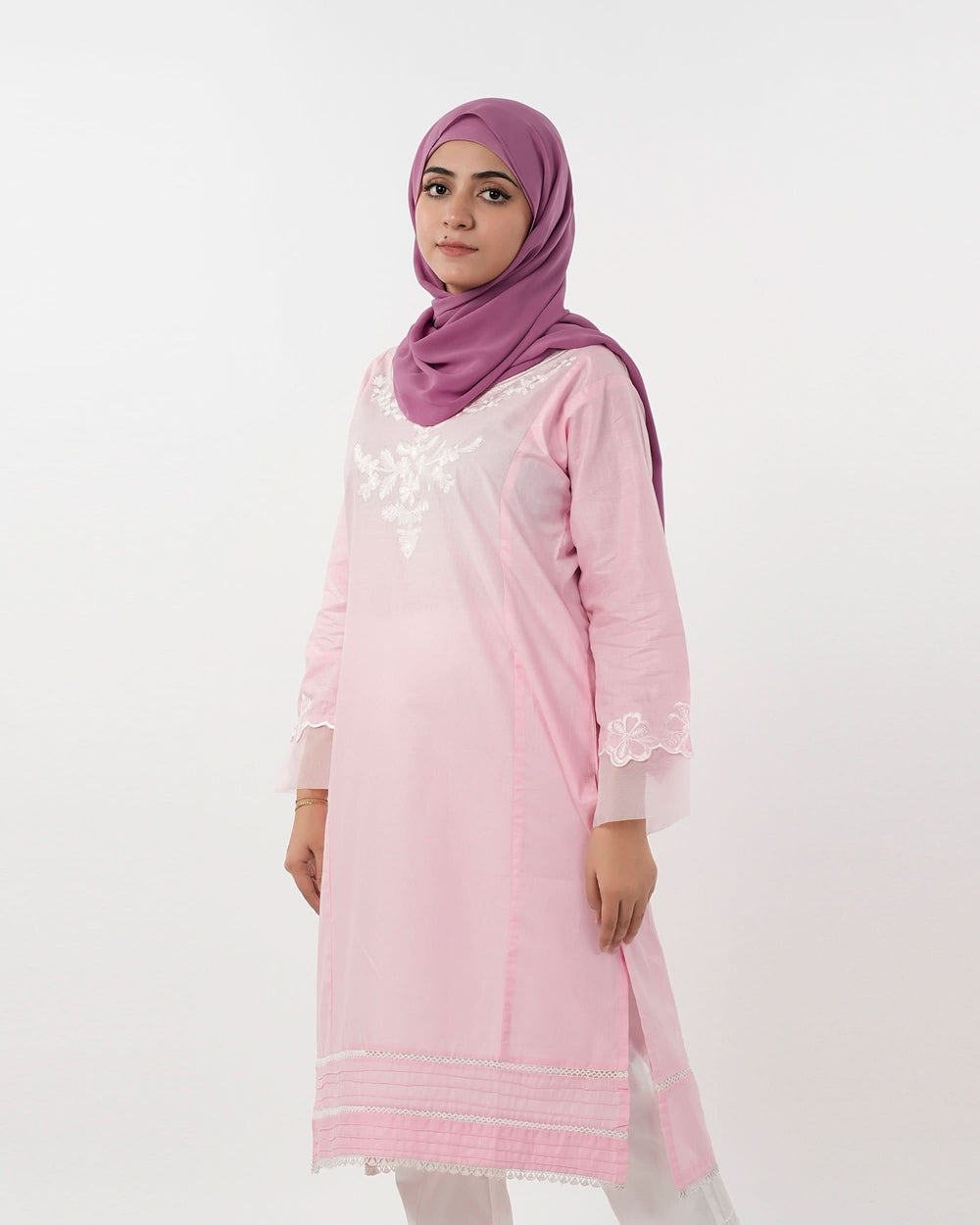 Valuables Women Embroidered Kurti