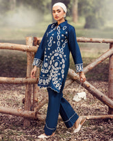 Valuables Women Fusion Embroidered 2-Piece Suit