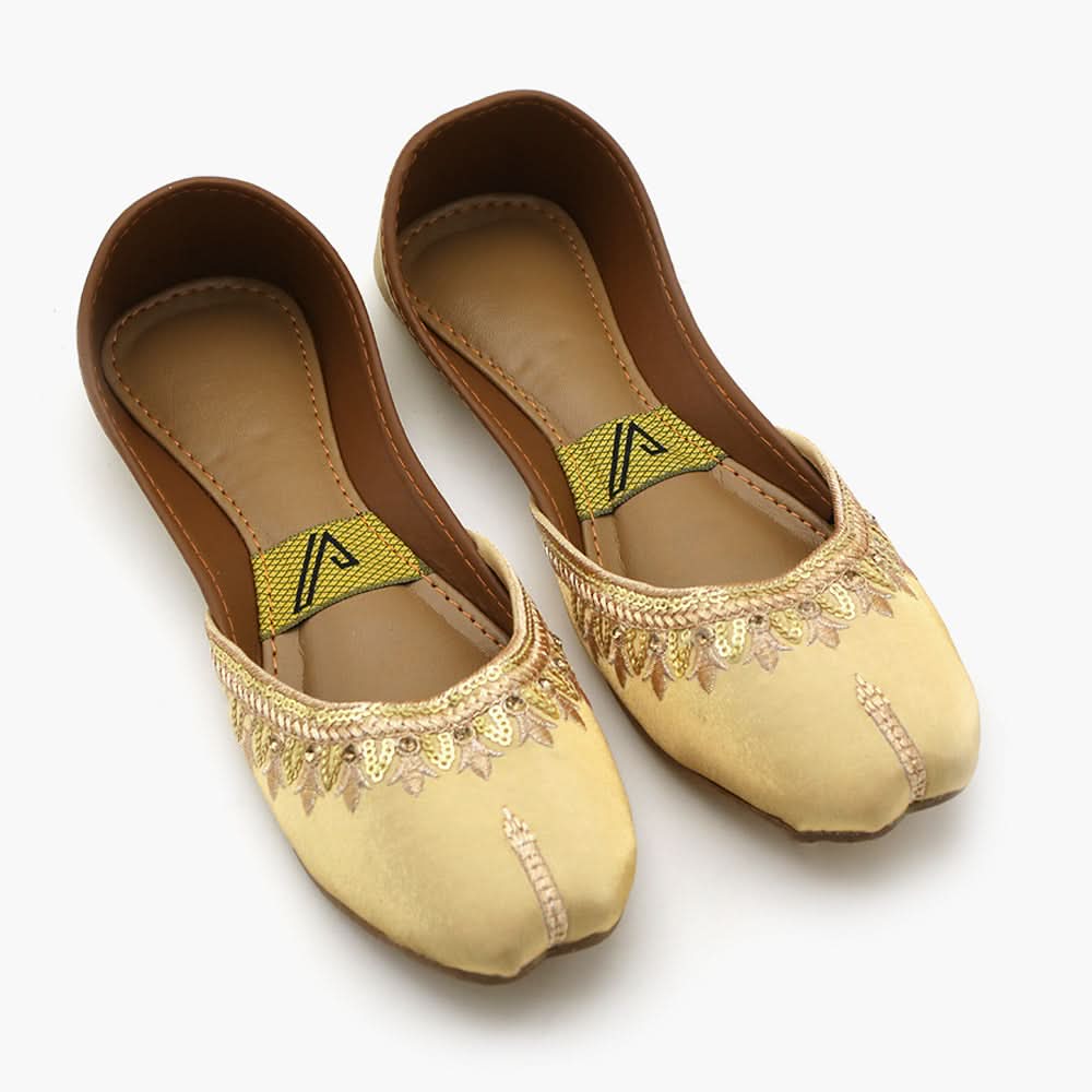 Women's Khussa