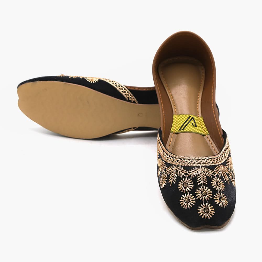 Women's Khussa