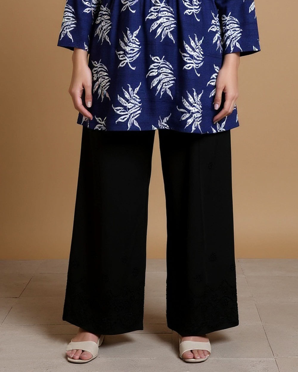 Women's Bell Bottom Embroidered Trouser