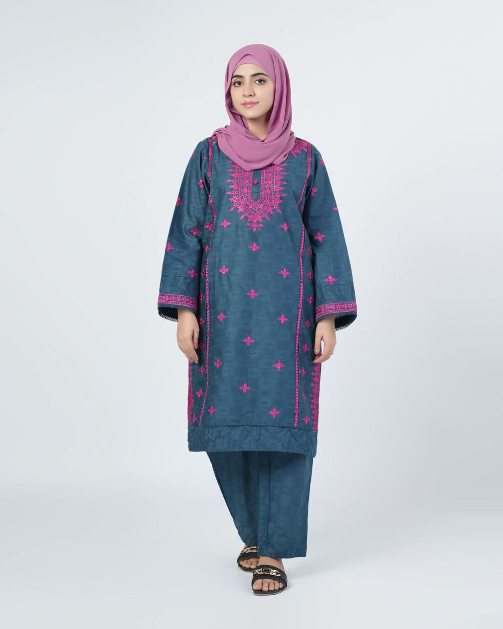 Valuables Women Embroidered 2-Piece Suit