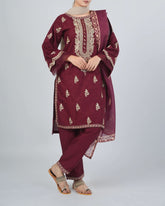 Valuables Women Embroidered 2-Piece Suit