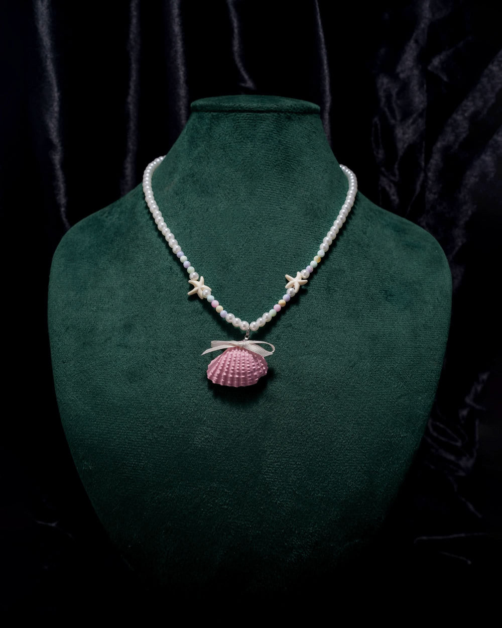 Eminent Pearl Glow Layered Necklace
