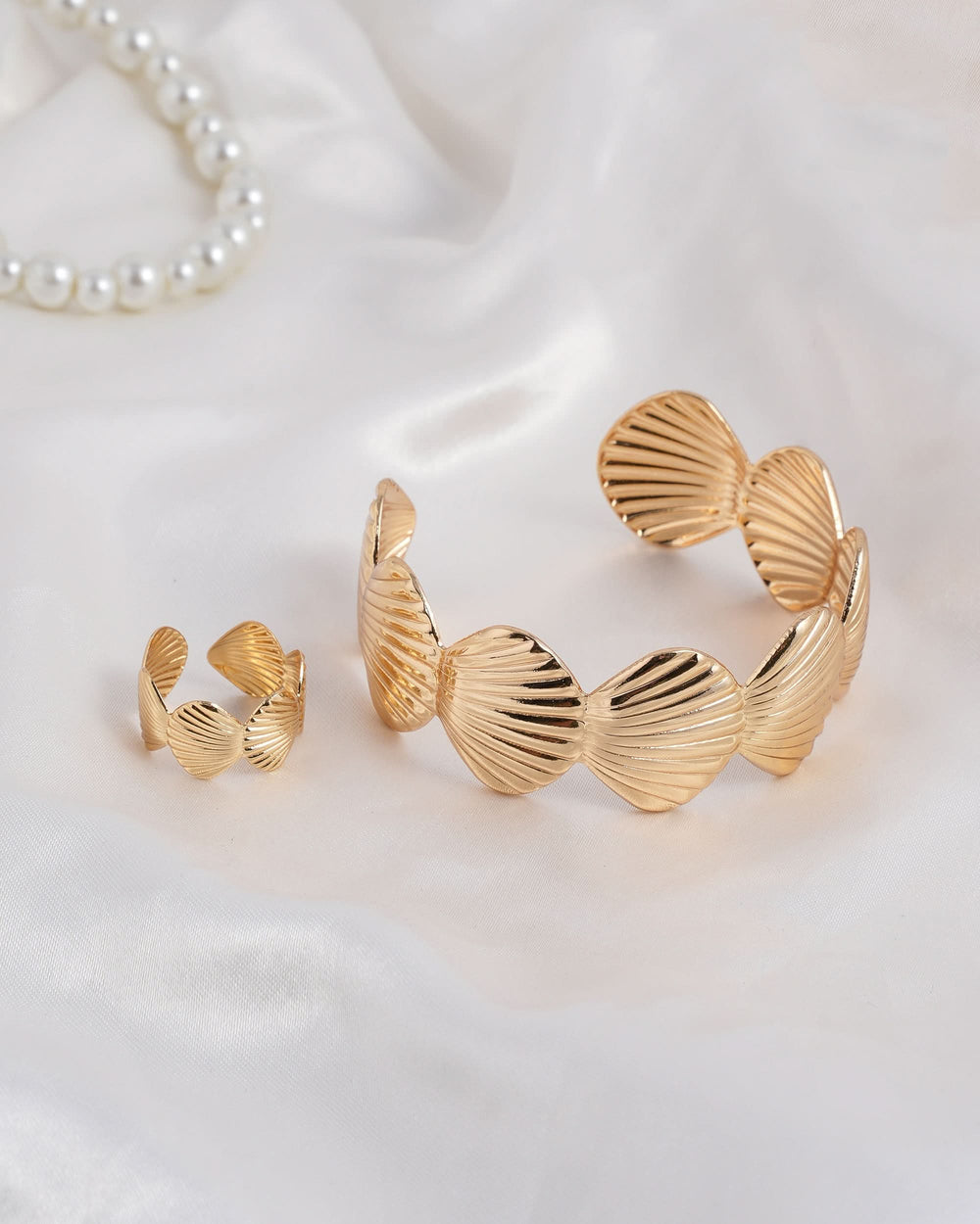 Eminent Women’s Textured Shell Cuff Set