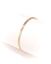 Eminent Women’s Slim Textured Chain Bracelet