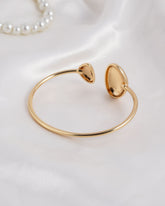 Eminent Women’s Oval Accent Bangle