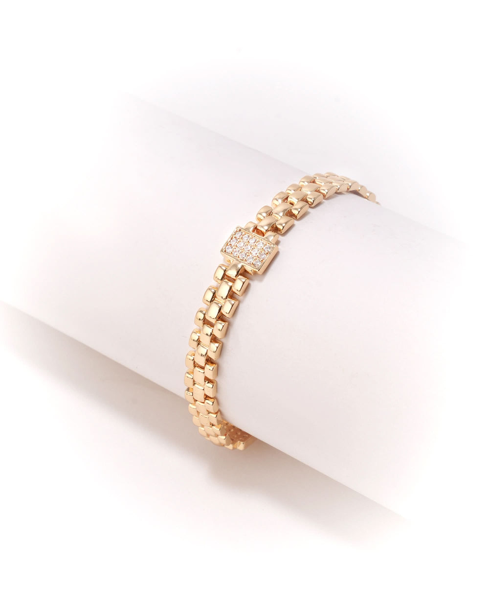 Eminent Women’s Textured Link Bracelet