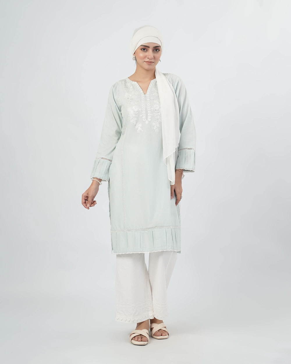Valuables Women Embroidered Kurti