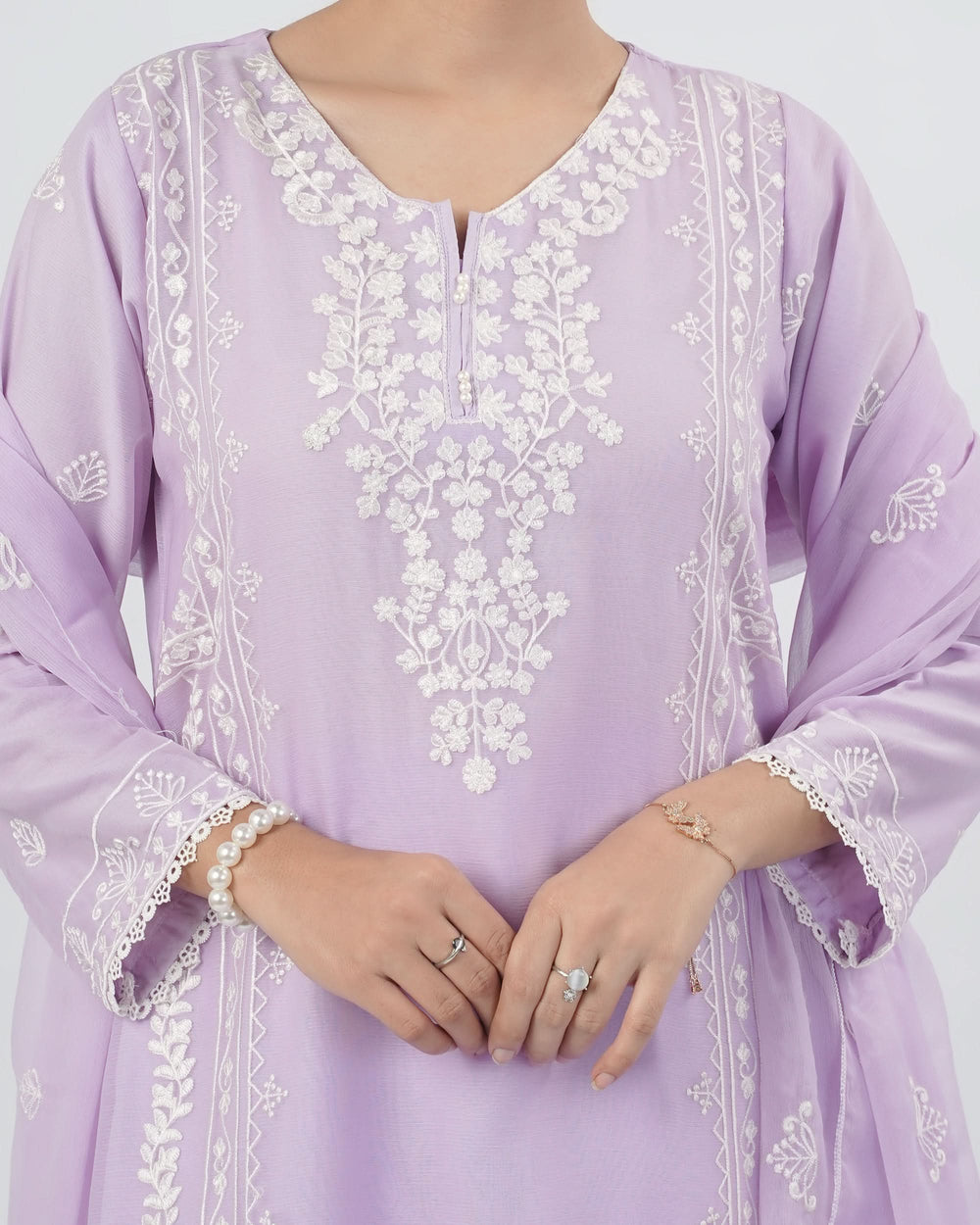 Valuables Women Chiffon Embroidered 3-Piece Suit