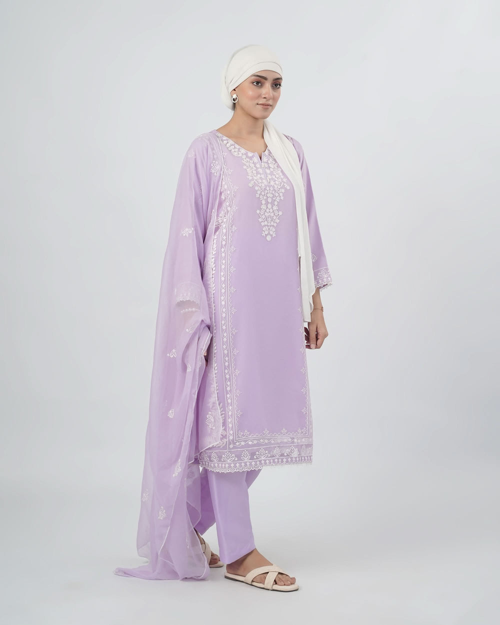 Valuables Women Chiffon Embroidered 3-Piece Suit
