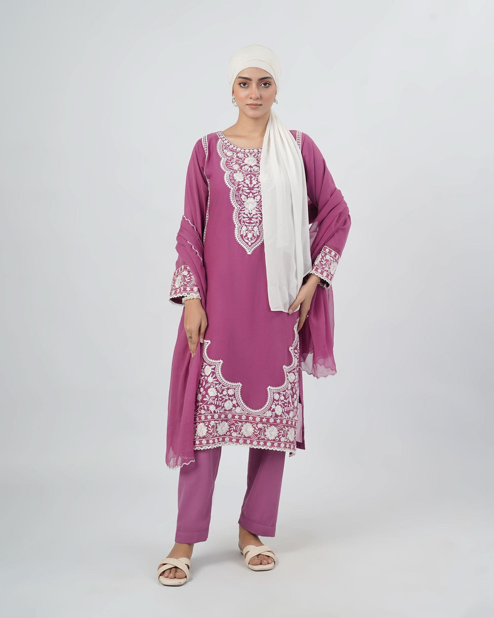 Valuables Women Chiffon Embroidered 3-Piece Suit