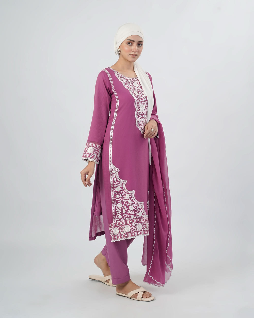 Valuables Women Chiffon Embroidered 3-Piece Suit