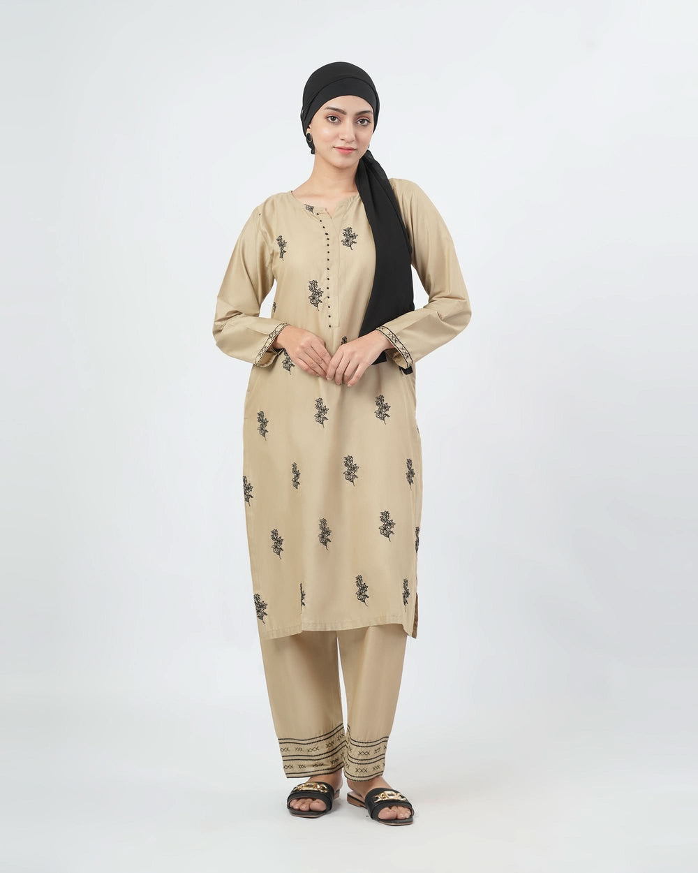 Valuables Women’s Embroidered 2Pcs Suit