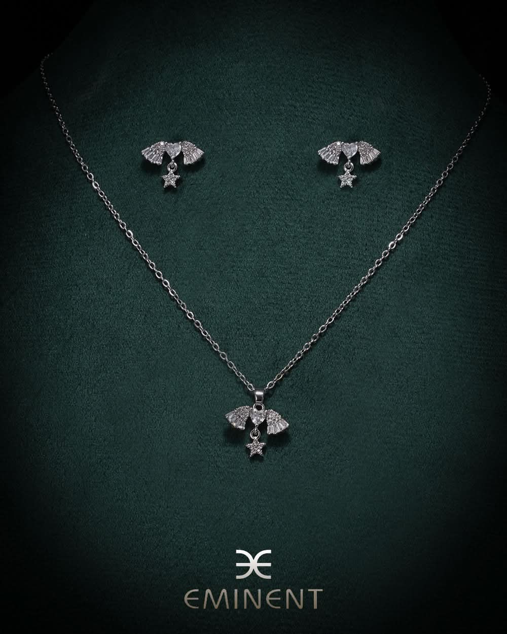 Eminent Locket Set