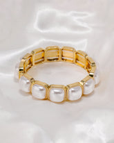 Eminent Women’s Square Pearl Bracelet