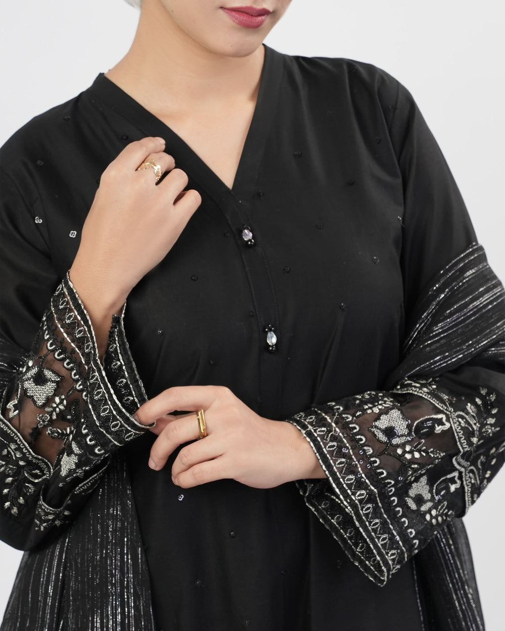 Valuables Women’s Embroidered 3Pcs Suit