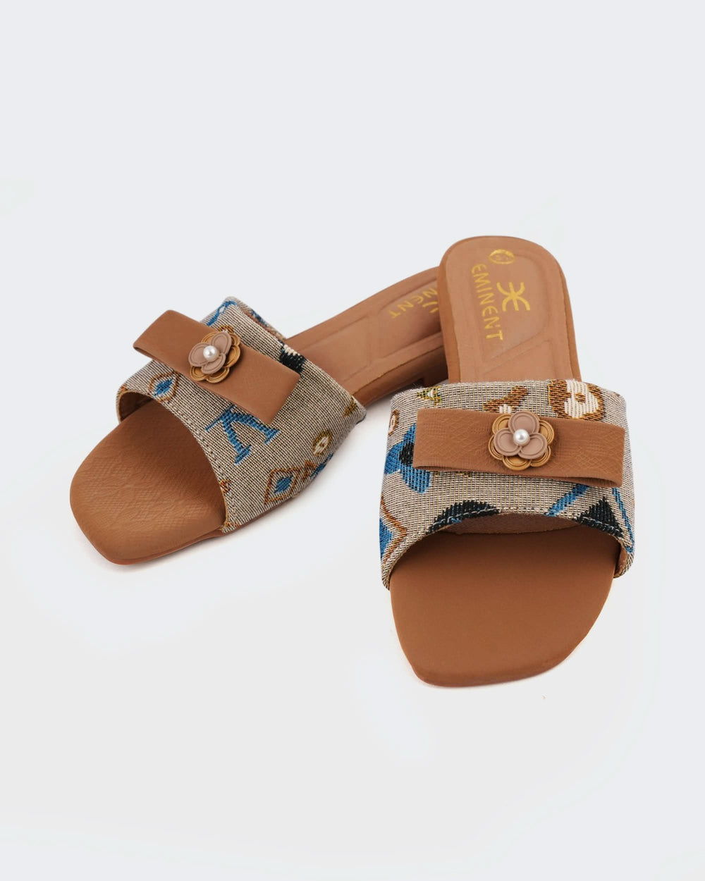 Eminent Girls' Casual Slippers