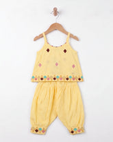 Eminent Newborn Girls' Essential Embroidered 2Pc Suit