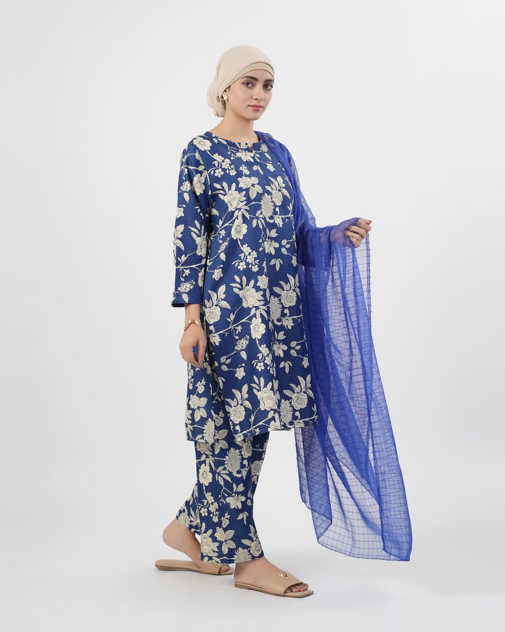 Valuables Women’s Printed 3-Pcs Suit