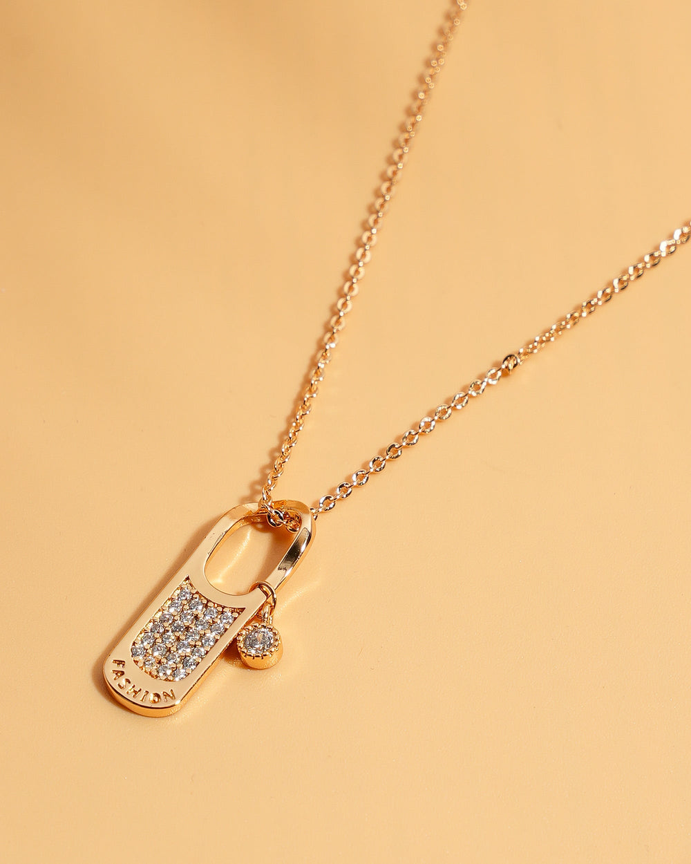 Eminent Women's Locket Set