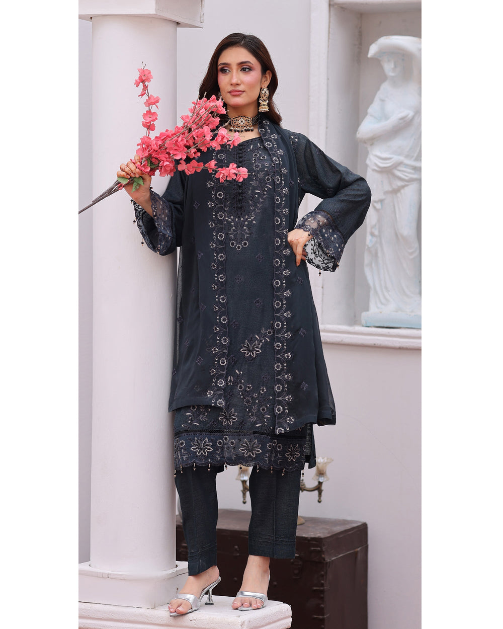 Dr Haris Winter Luxe Karandi Embroidered 3 Pc Suit