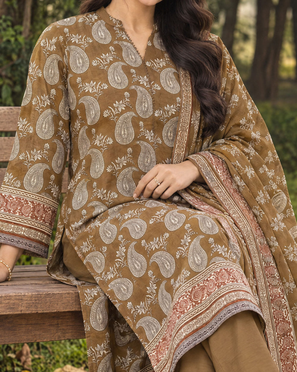 Zarineh Everyday Khaddar Printed Suit - 3 Pc