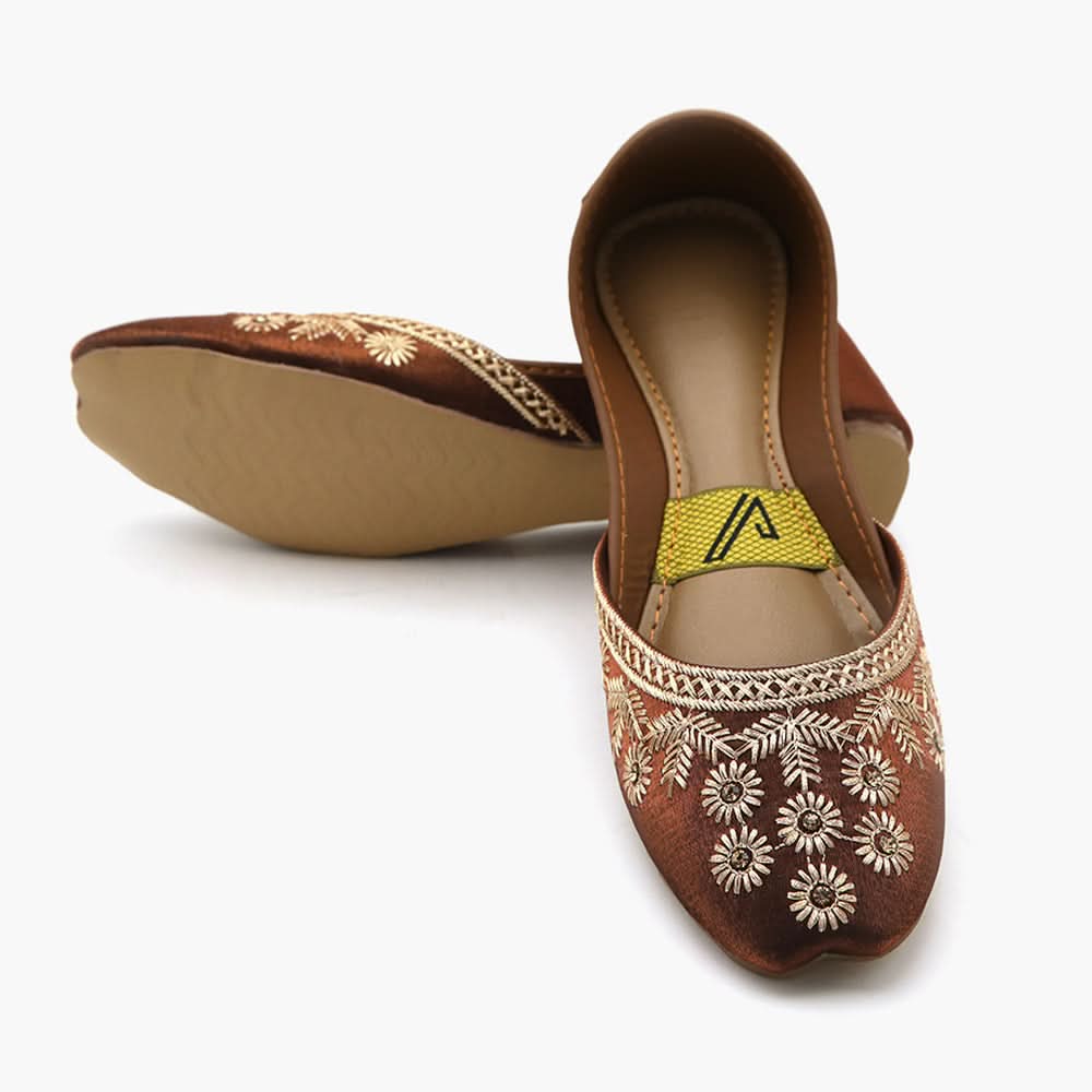 Women's Khussa