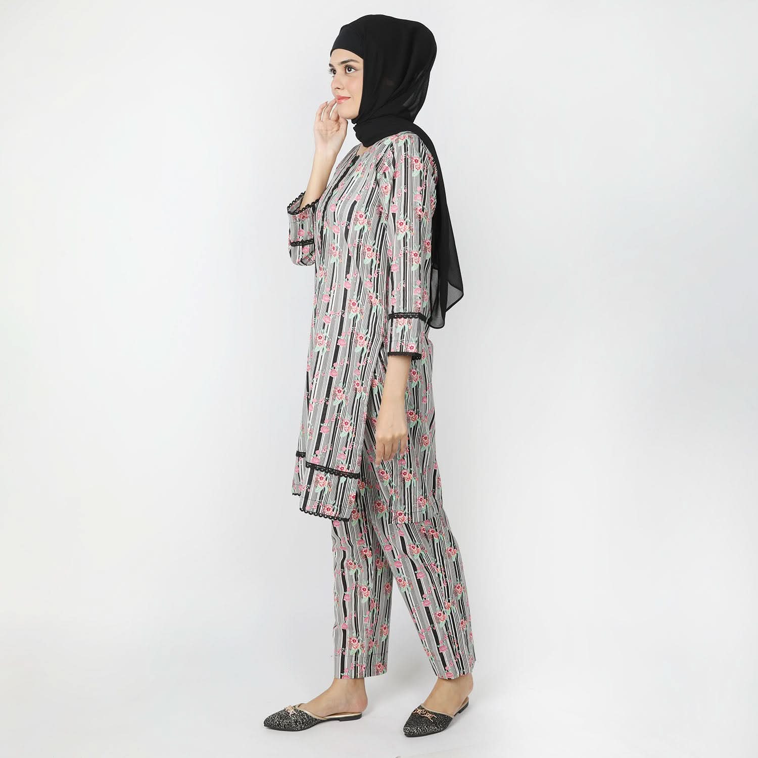 Women's Printed Khaddar Stitched 2pcs Suit - Light Grey