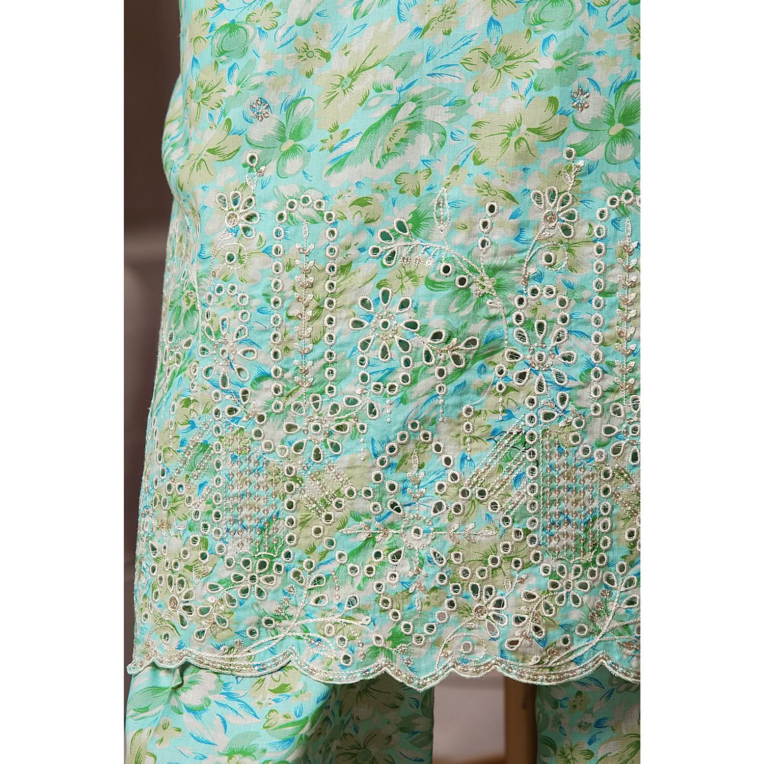 VS-AIZA & MOMINA Cambric Embroidered Unstitched 3pcs Suit - 69