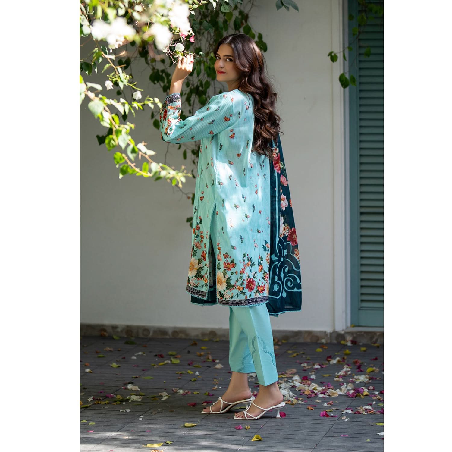 Salina Lawn By Regalia Textile Printed Unstitched 3 Pcs Suit - 2
