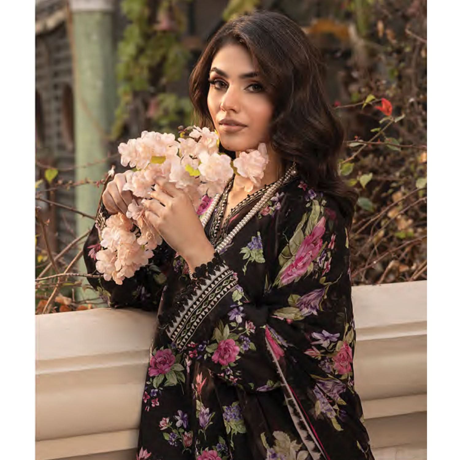 Komal By LSM Textiles Lawn Printed Unstitched 3Pcs Suit - LG-MM-0305