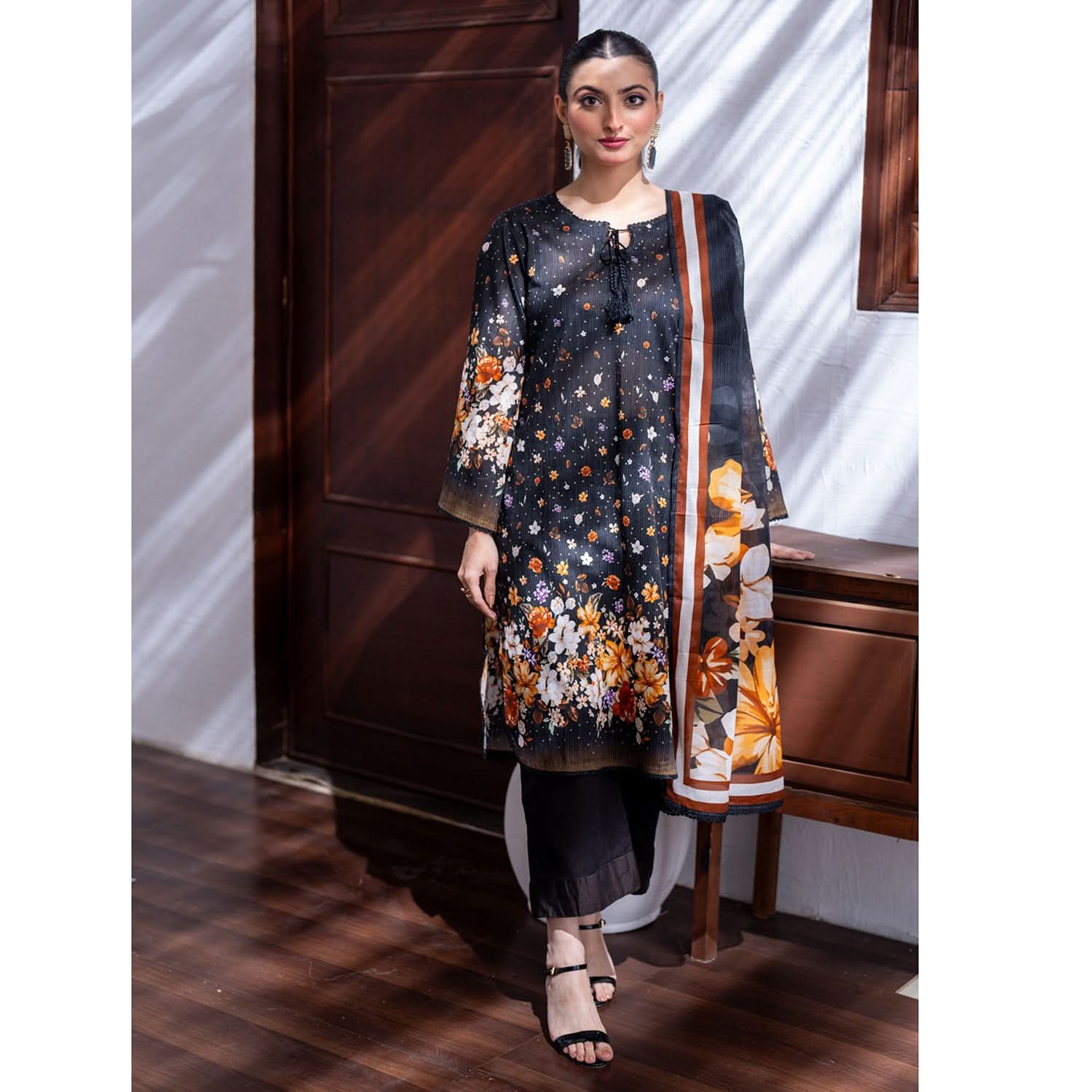 Salina By Regalia Lawn Printed Unstitched 3Pcs Suit V-4 - 8