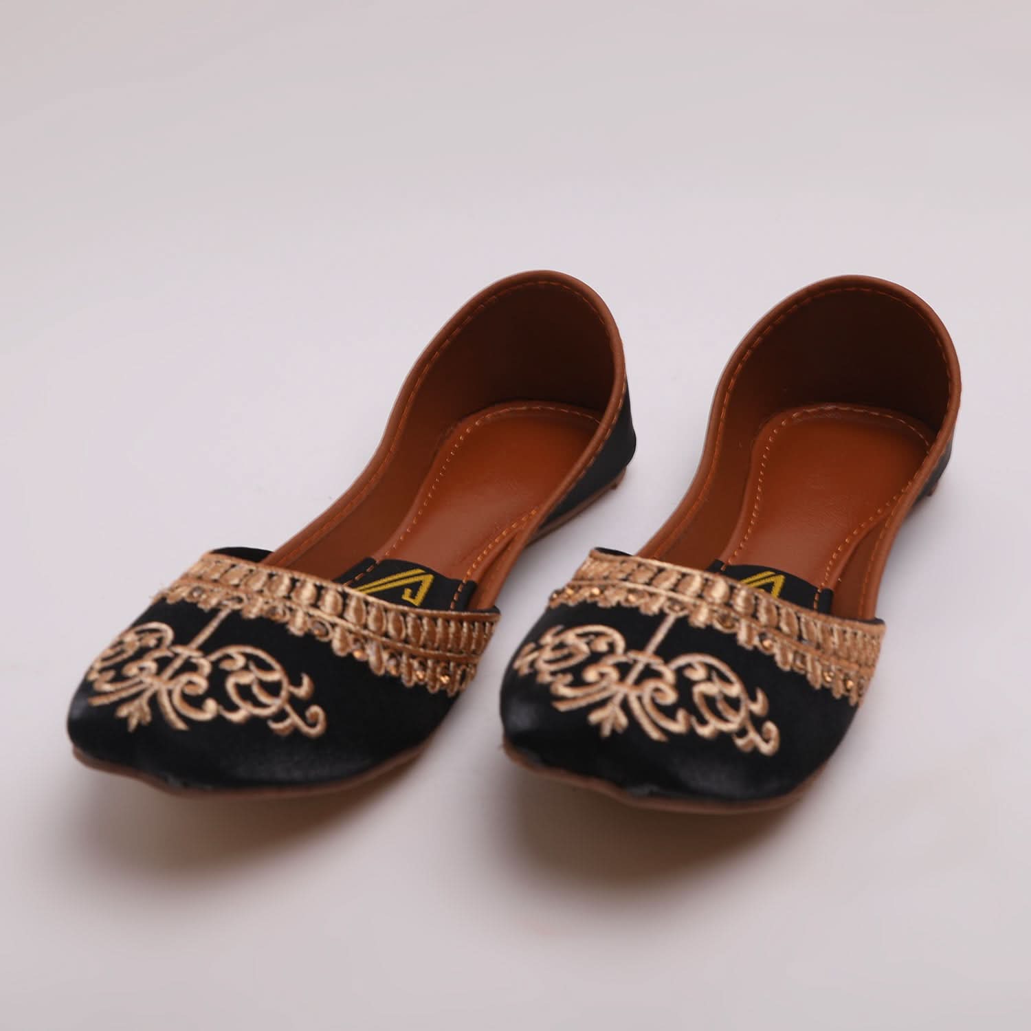 Valuable Women's Khussa