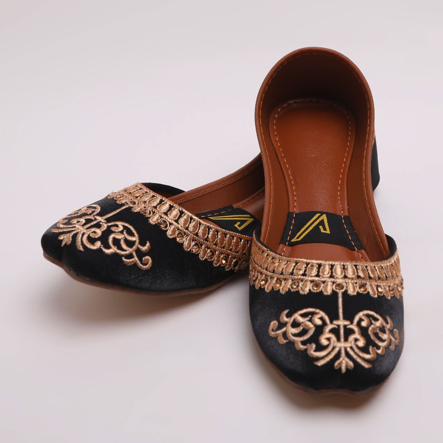 Valuable Women's Khussa