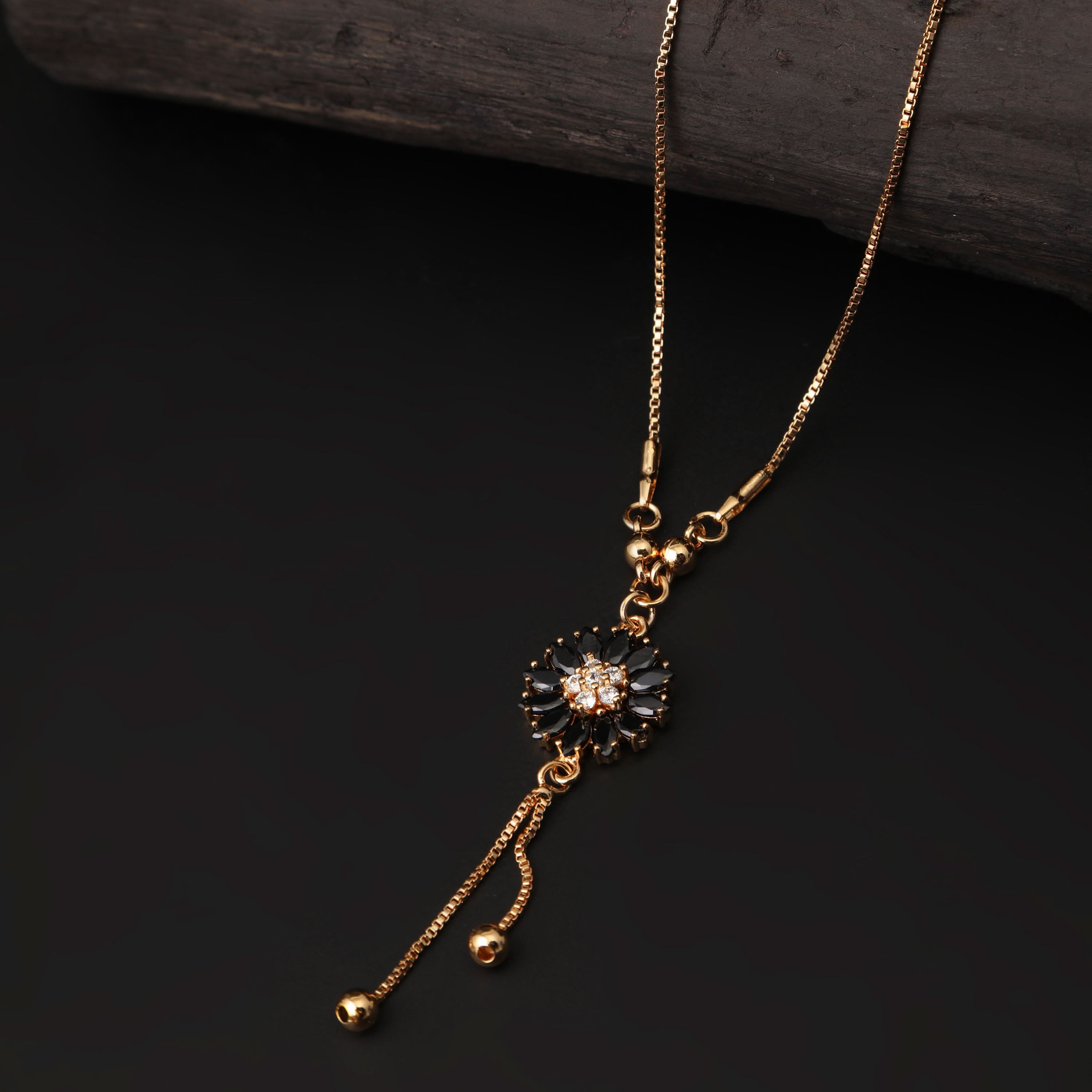 Girls Fancy Chain Locket - Golden