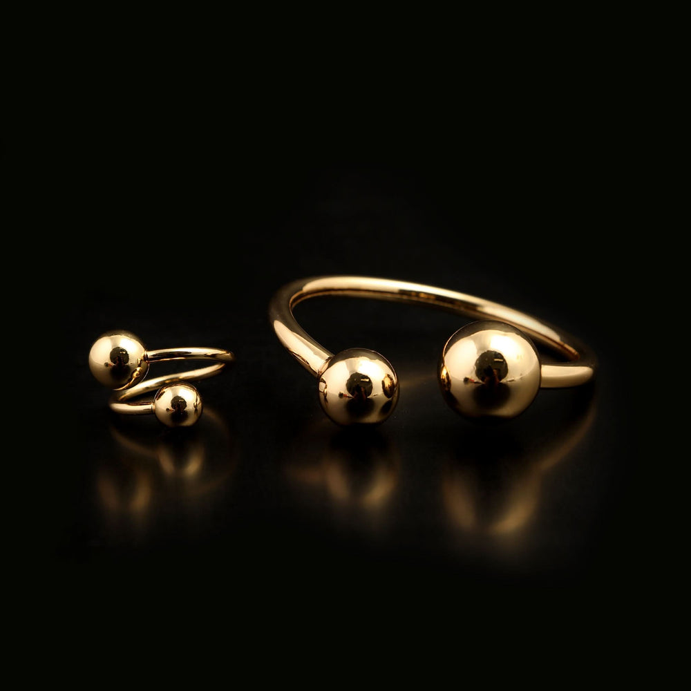 Woman's Fancy Kara With Ring - Golden