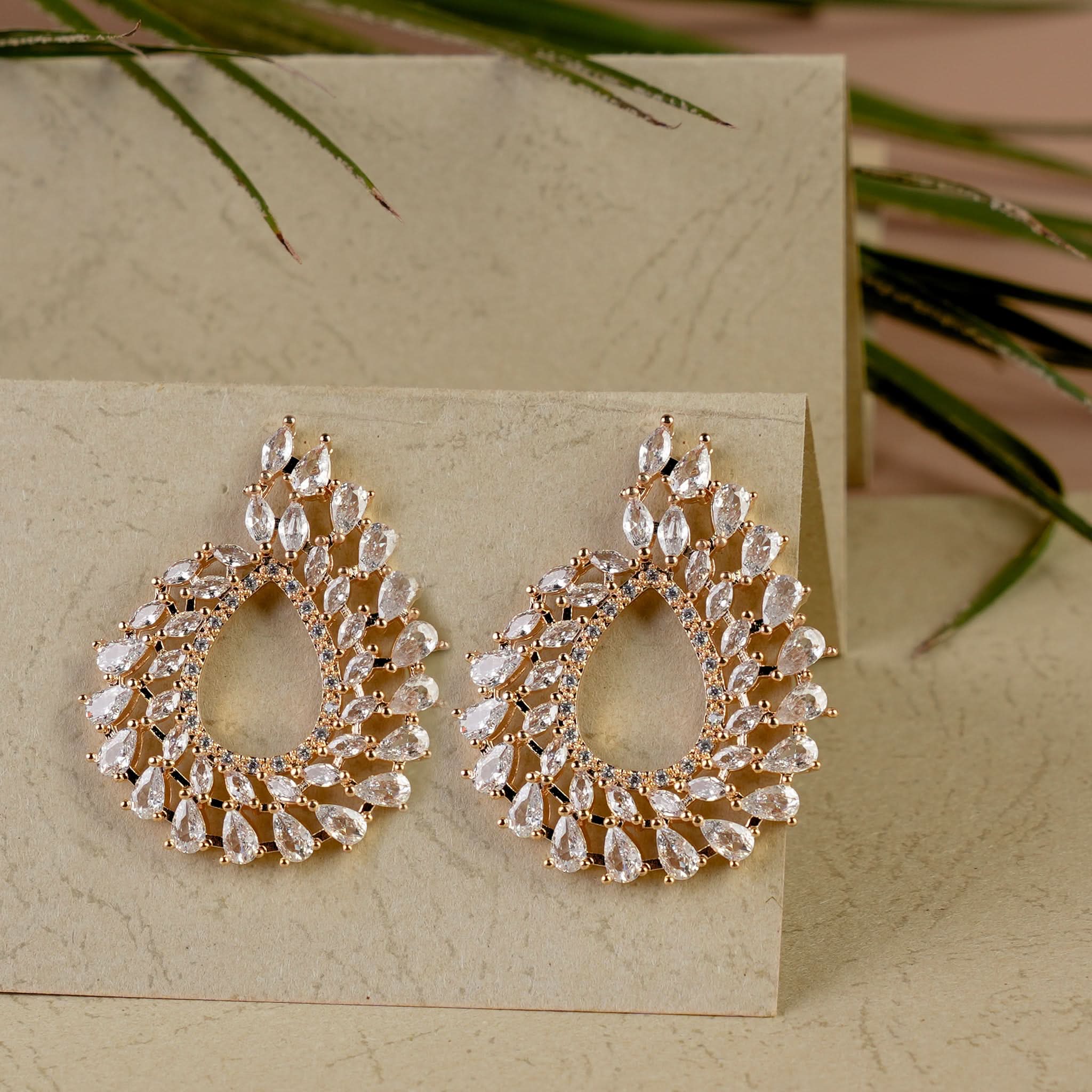 Women's Earring - Golden