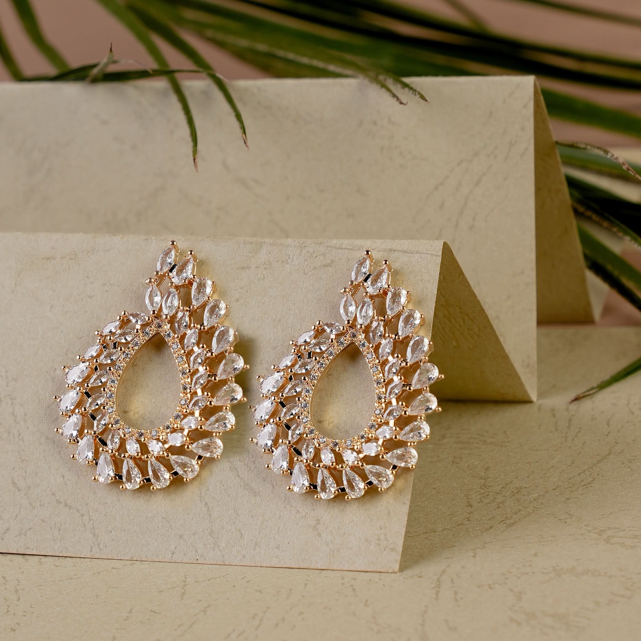 Women's Earring - Golden