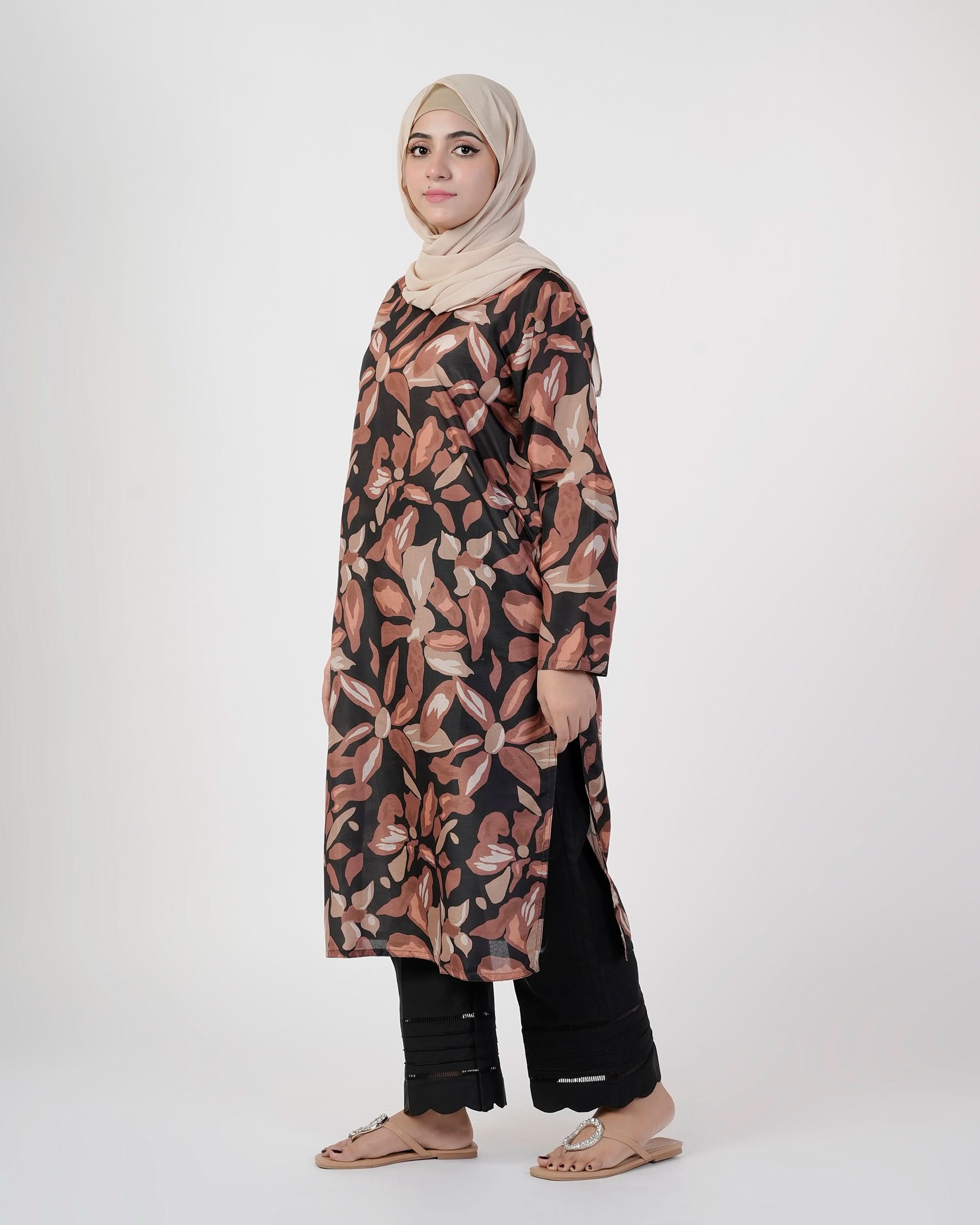 Valuables Women Printed Kurti