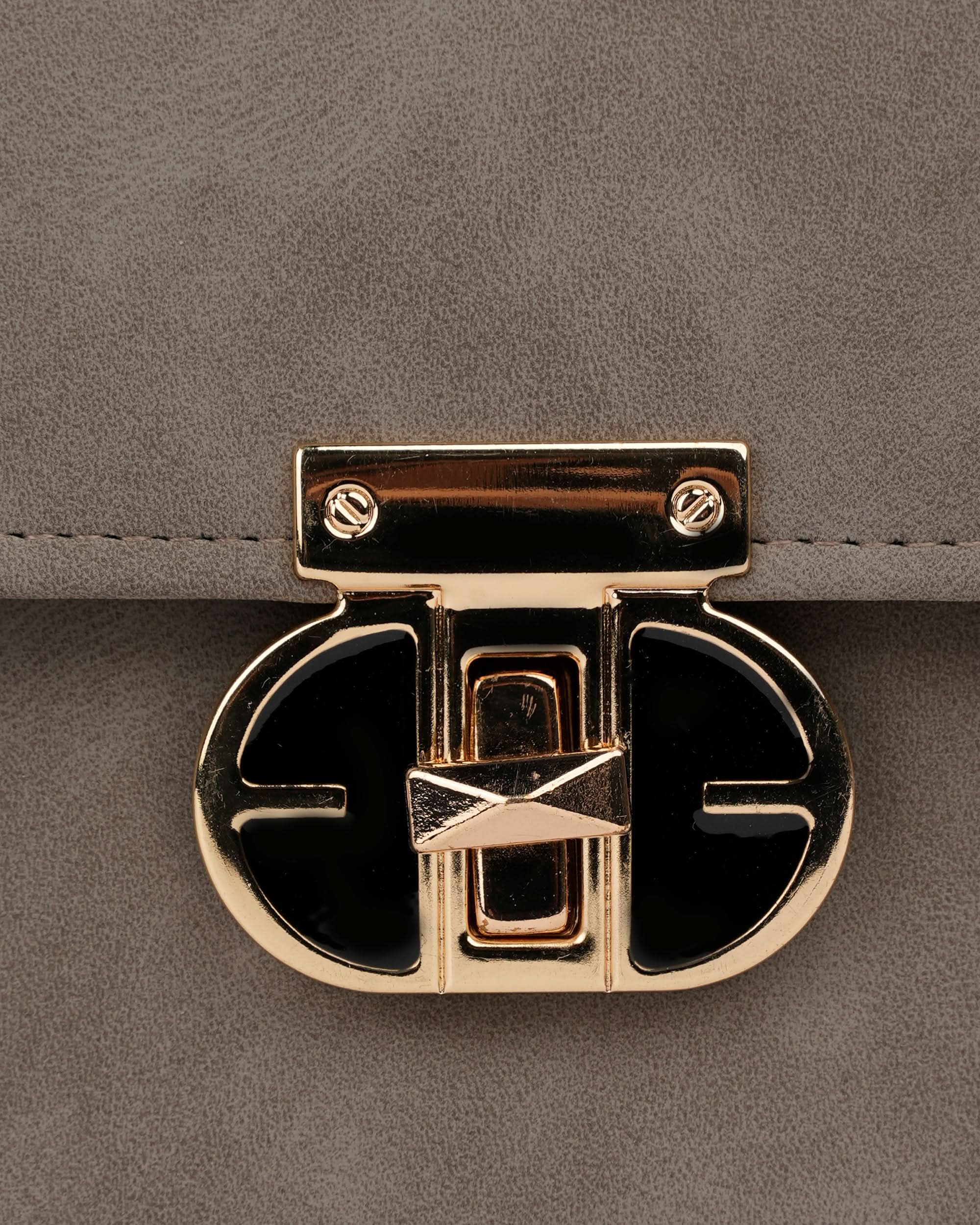 Women's Shoulder