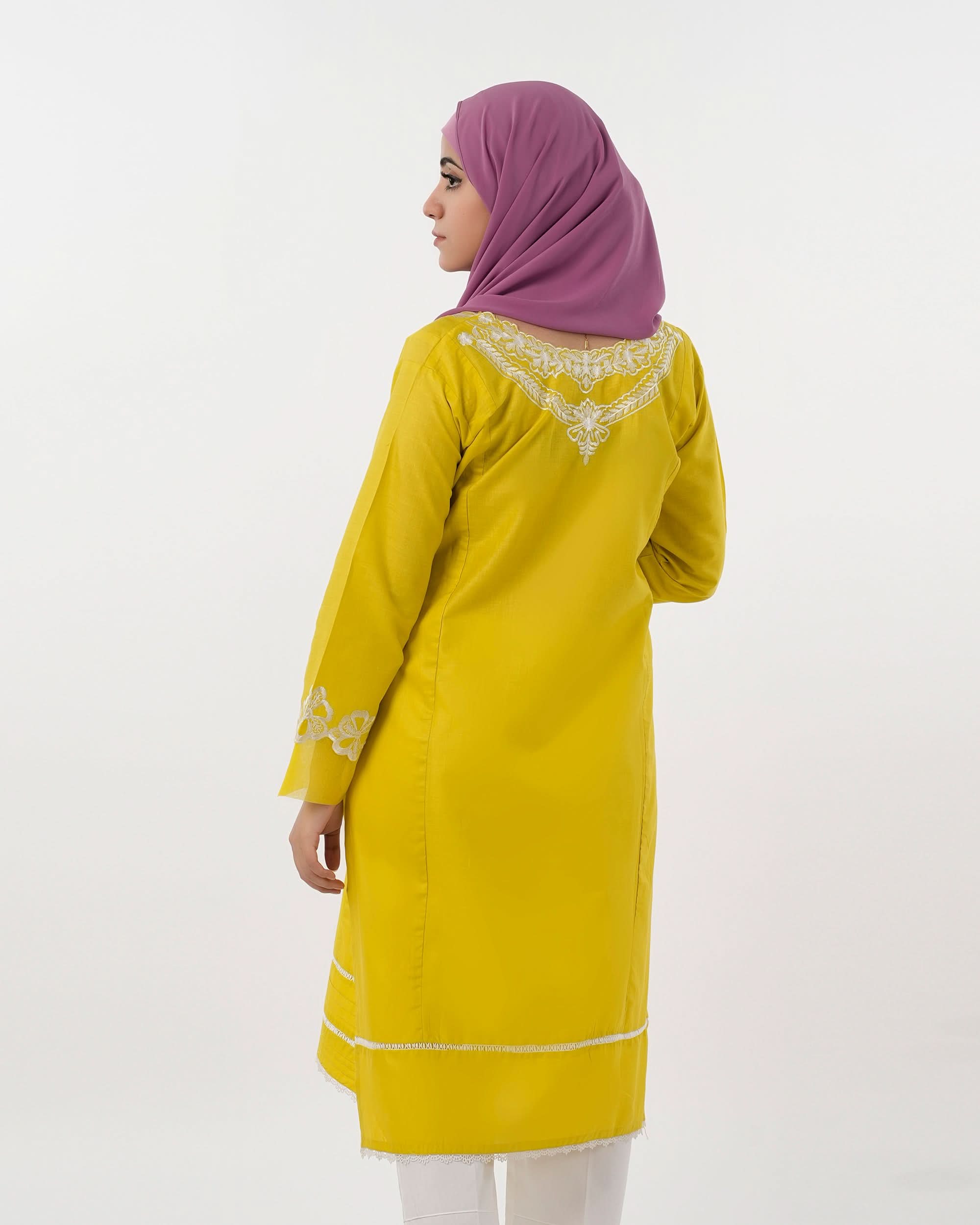 Valuables Women Embroidered Kurti