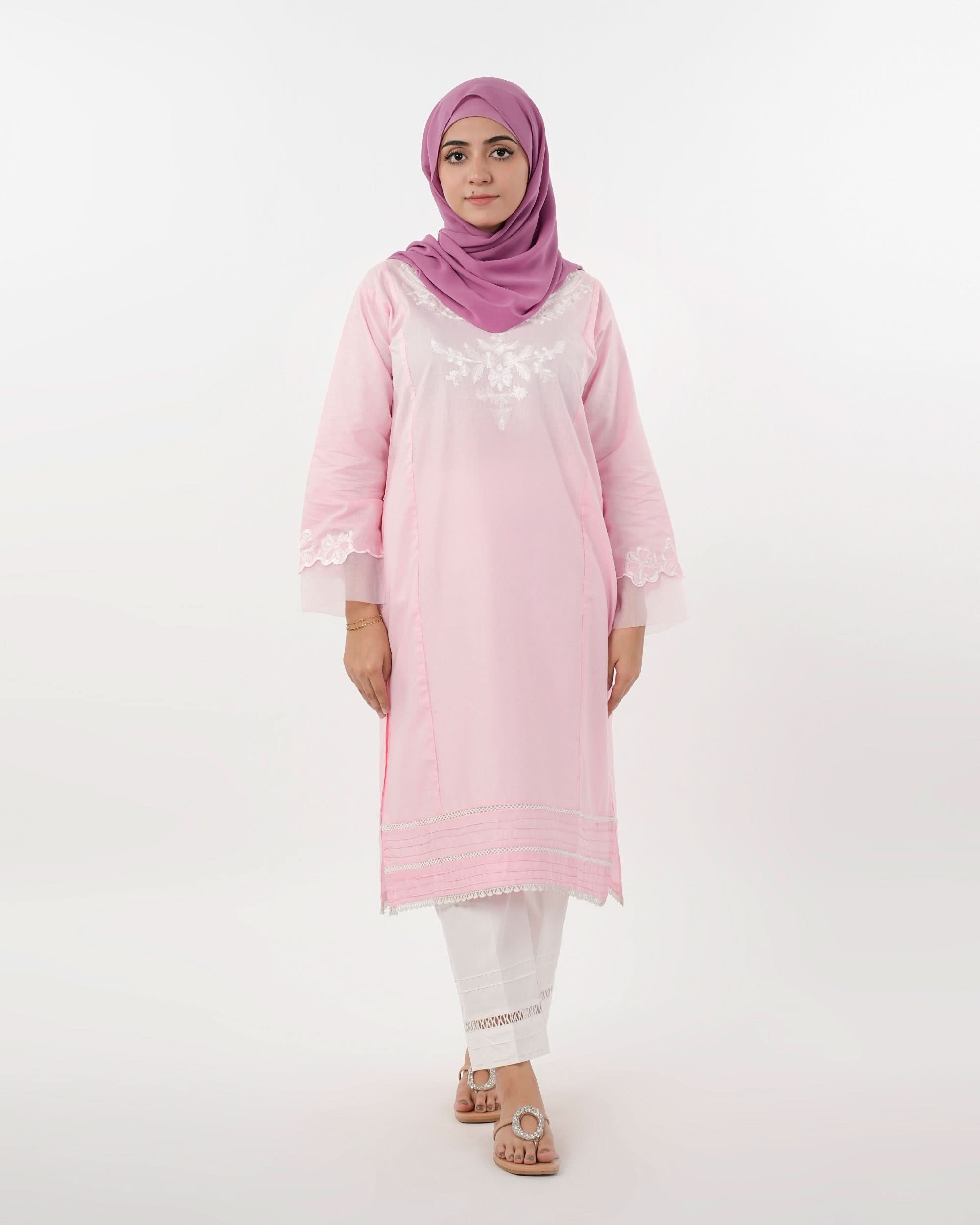 Valuables Women Embroidered Kurti