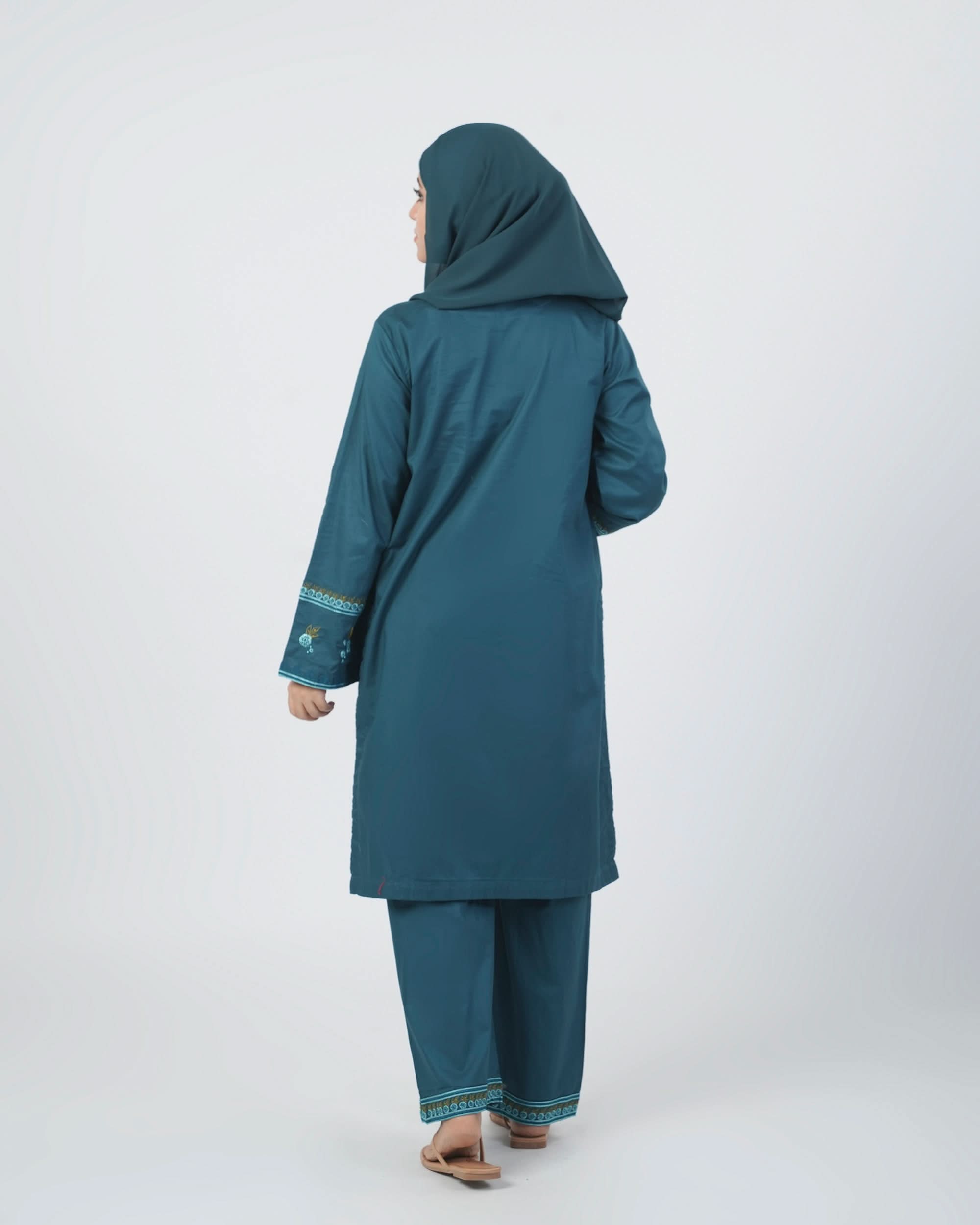 Valuables Women Embroidered 2PCS Suit