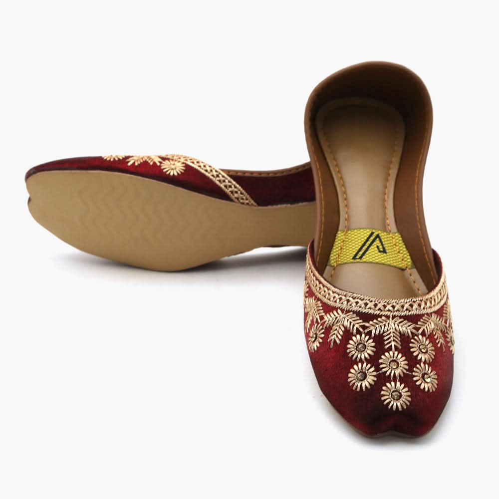Women's Khussa