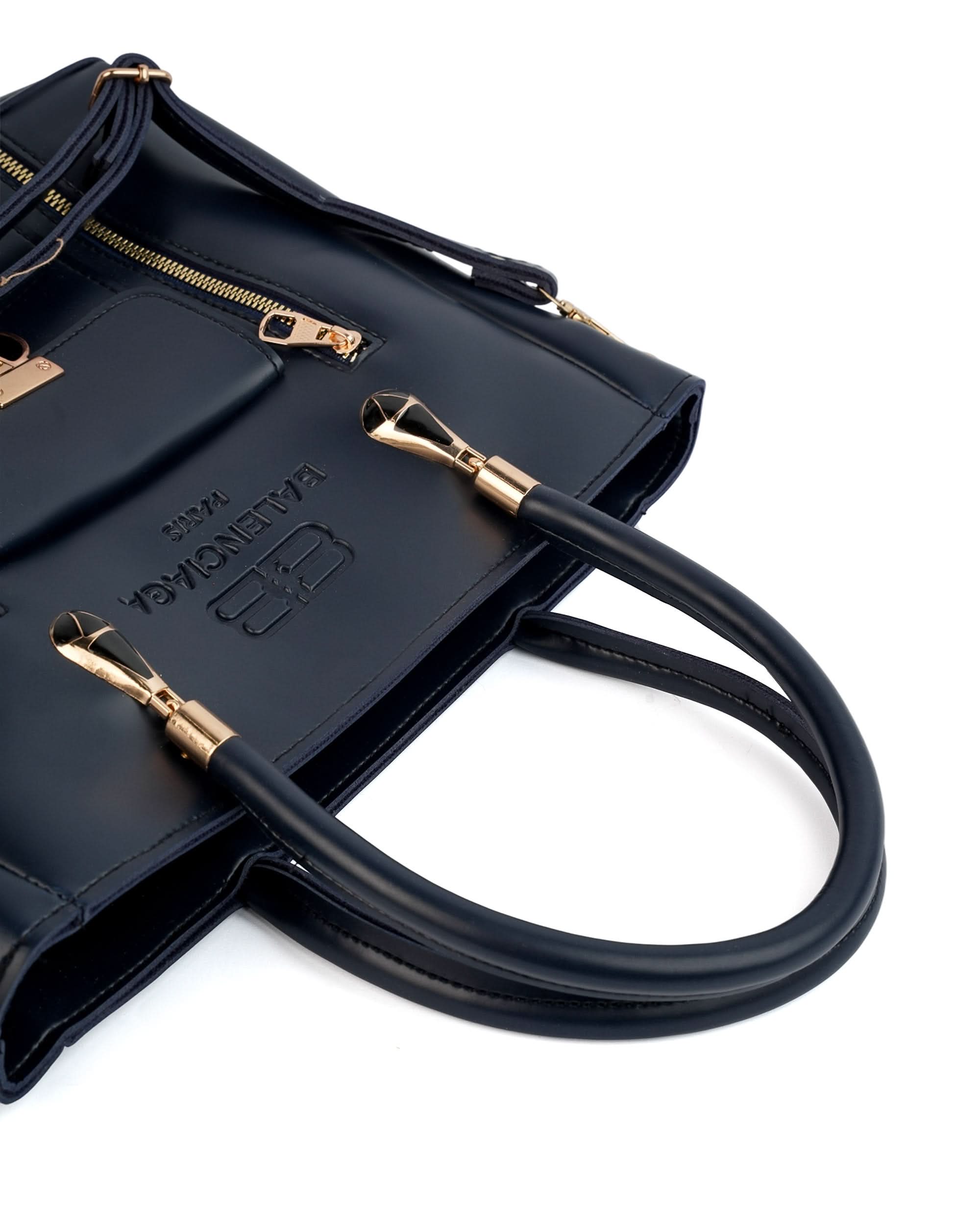 Women's Shoulder Bag With Pouch
