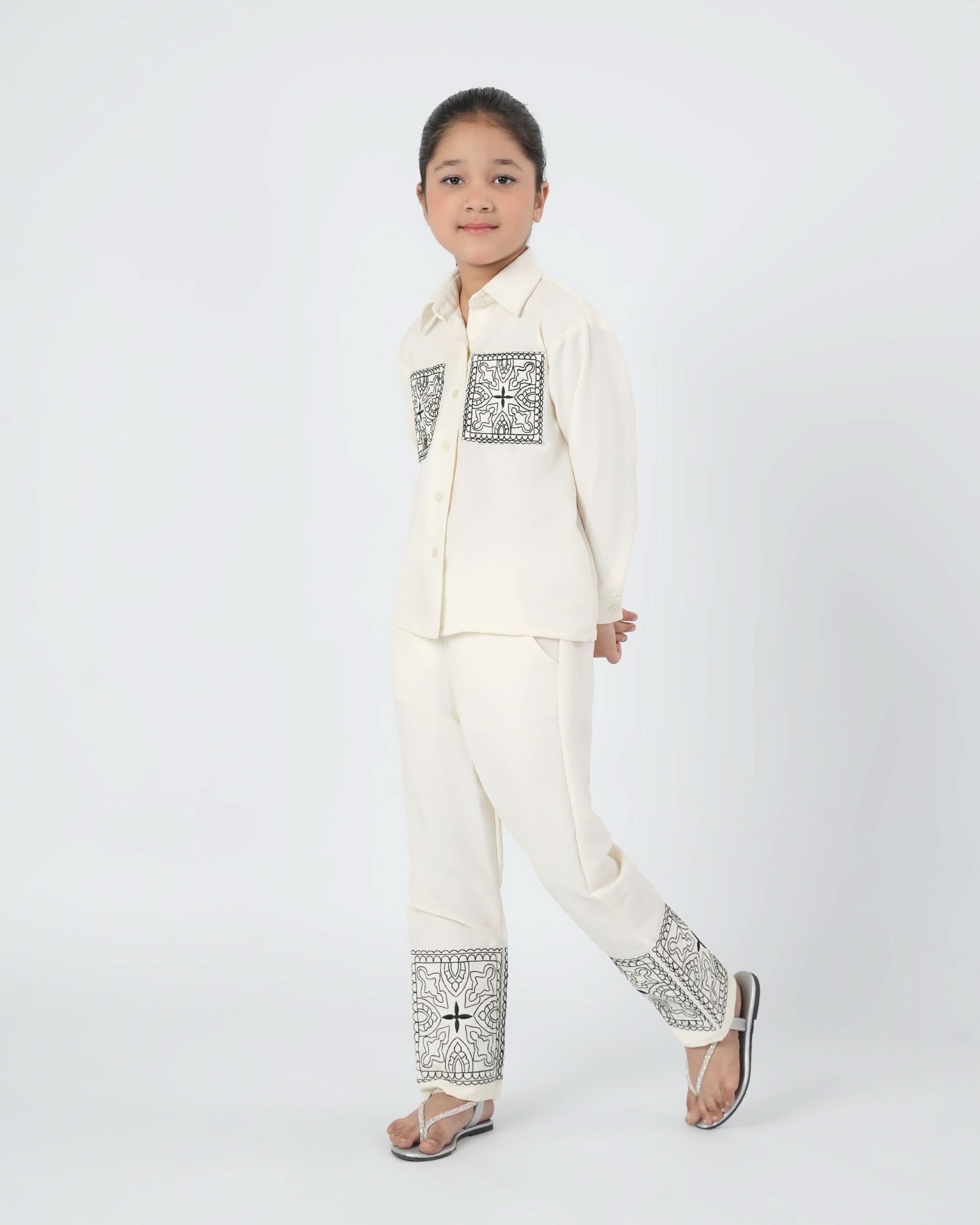 Eminent Girls Suit
