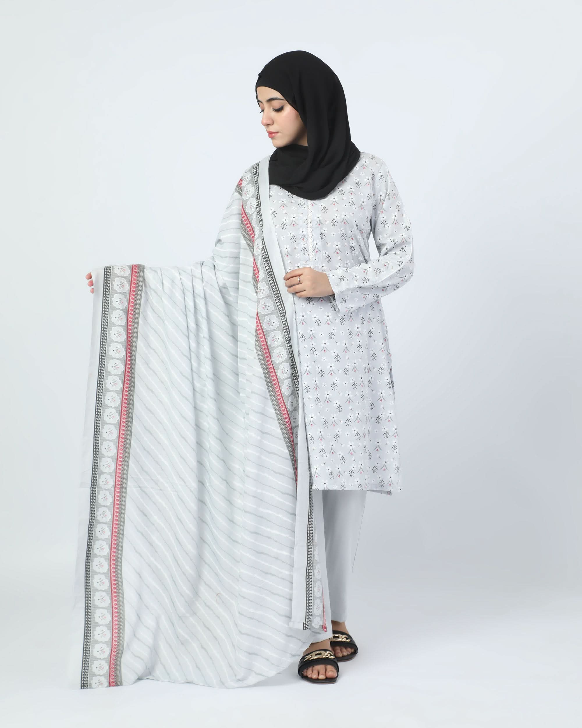 Valuables Women's Printed 3Pcs Suit