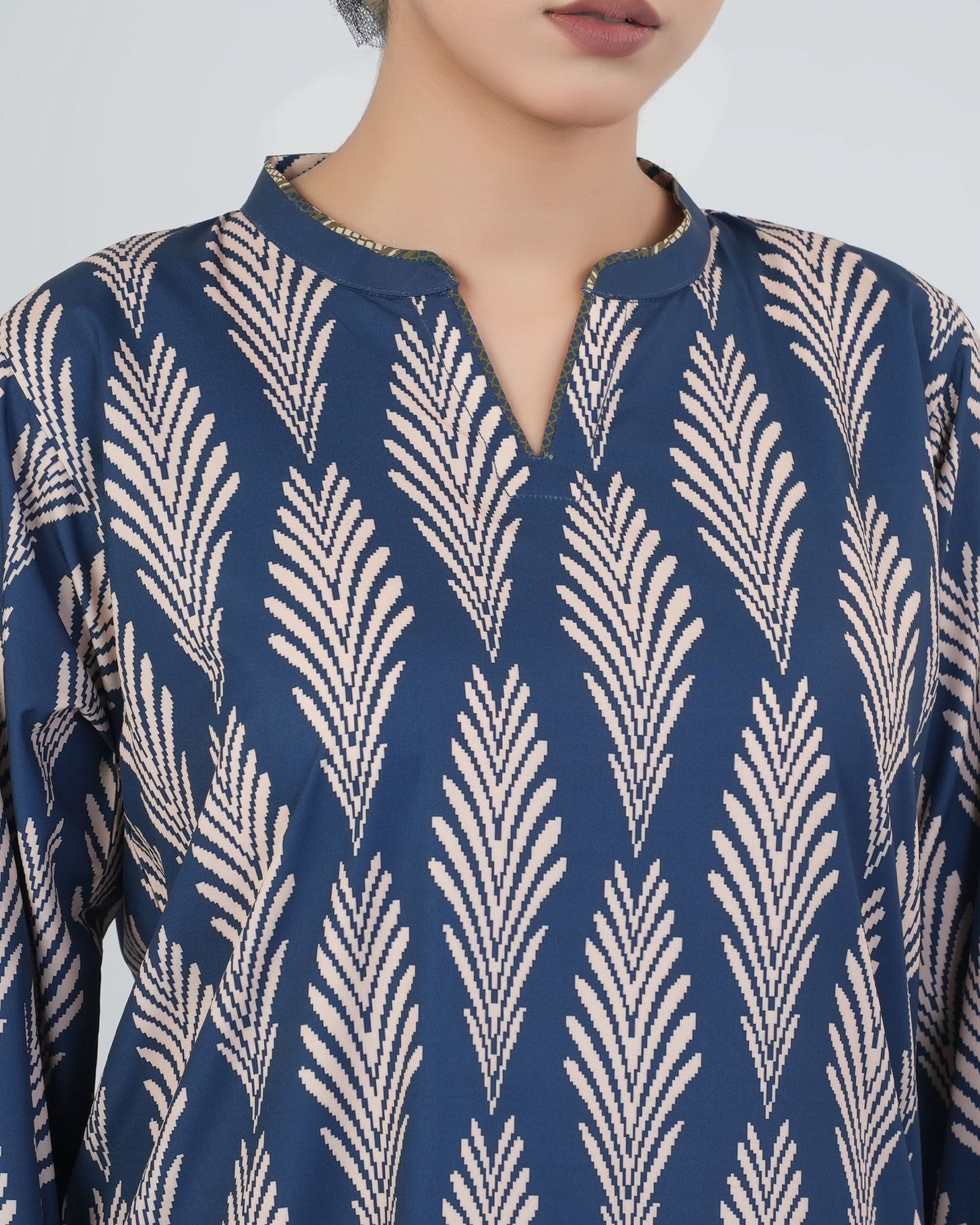 Eminent Women’s Printed Crepe 2 Pcs Suit